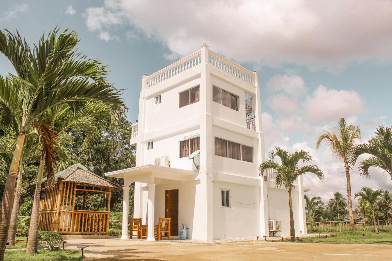 Joe'S Castle Bed & Breakfast Sagbayan Exterior photo
