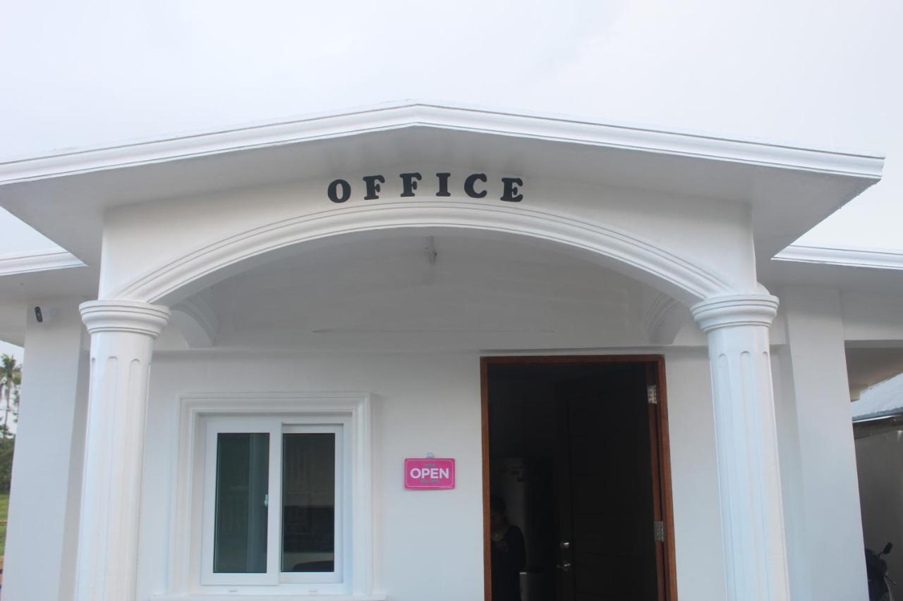 Joe'S Castle Bed & Breakfast Sagbayan Exterior photo